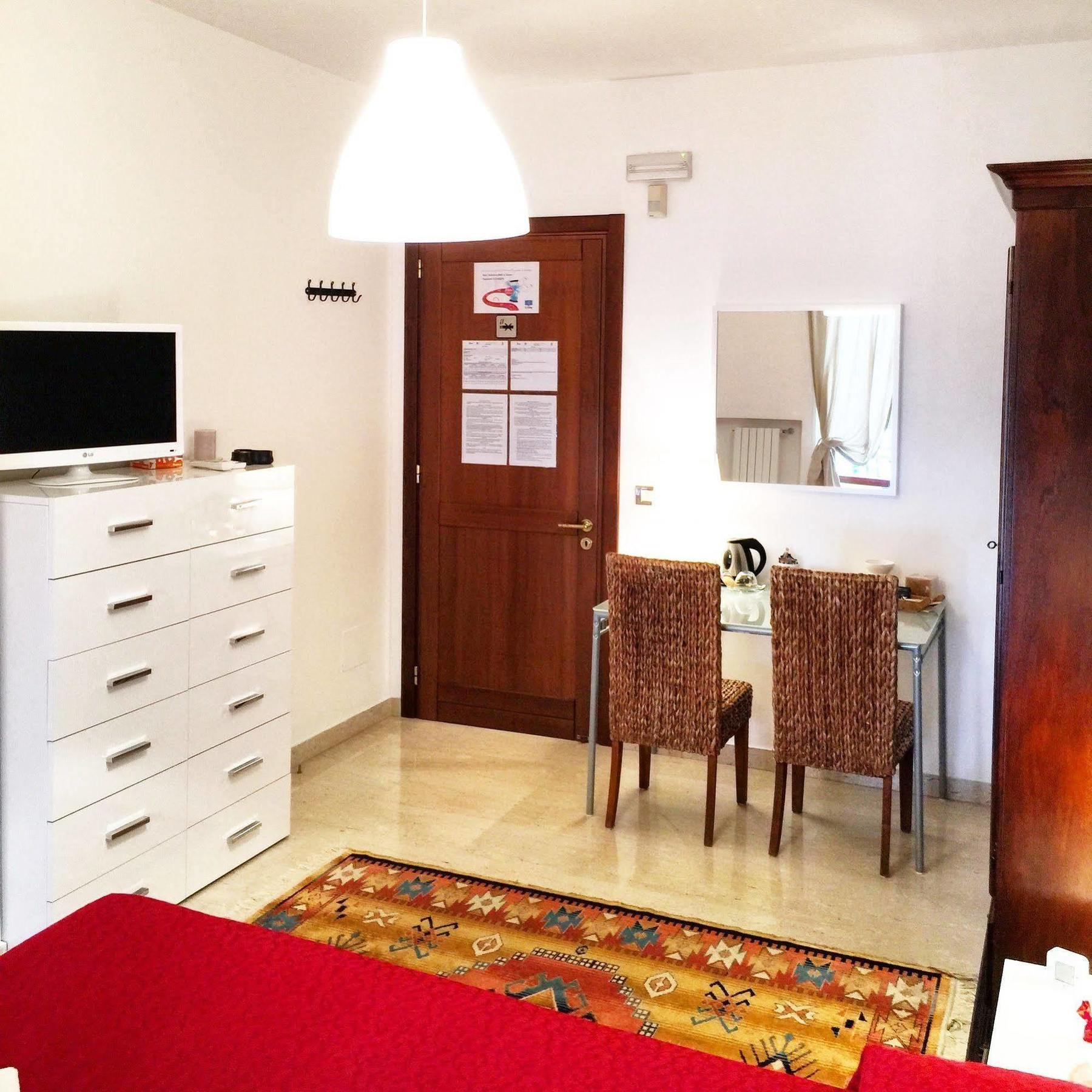 B&B Le Saline Таранто Экстерьер фото